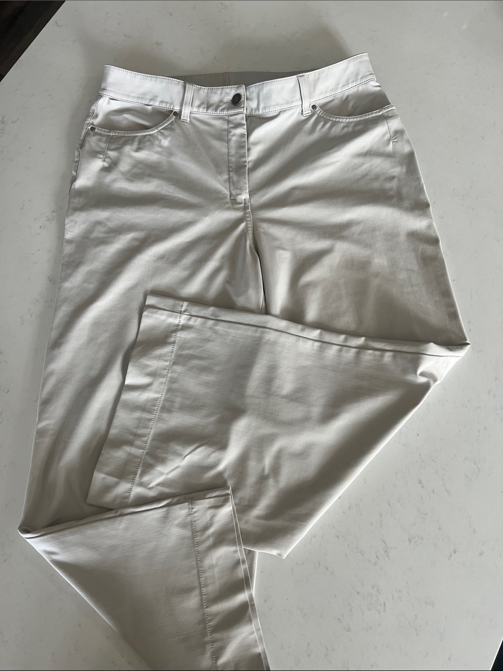 Lululemon Crop Pants in Off-White
